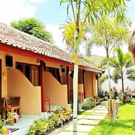 Aldi'S Homestay Kuta  エクステリア 写真